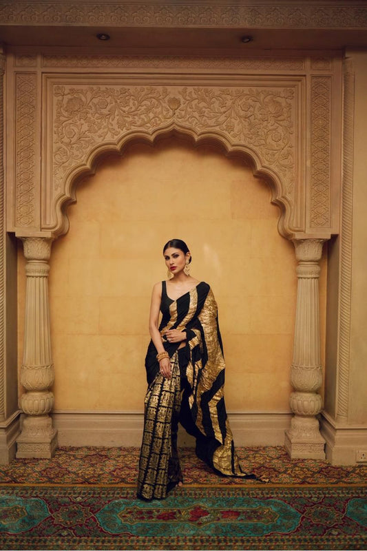 BLACK CRINKLE GOTA PALLA SARI WITH BUNCH OF BIRDS PRE- PLEATED PLEATS AND BLOUSE PIECE
