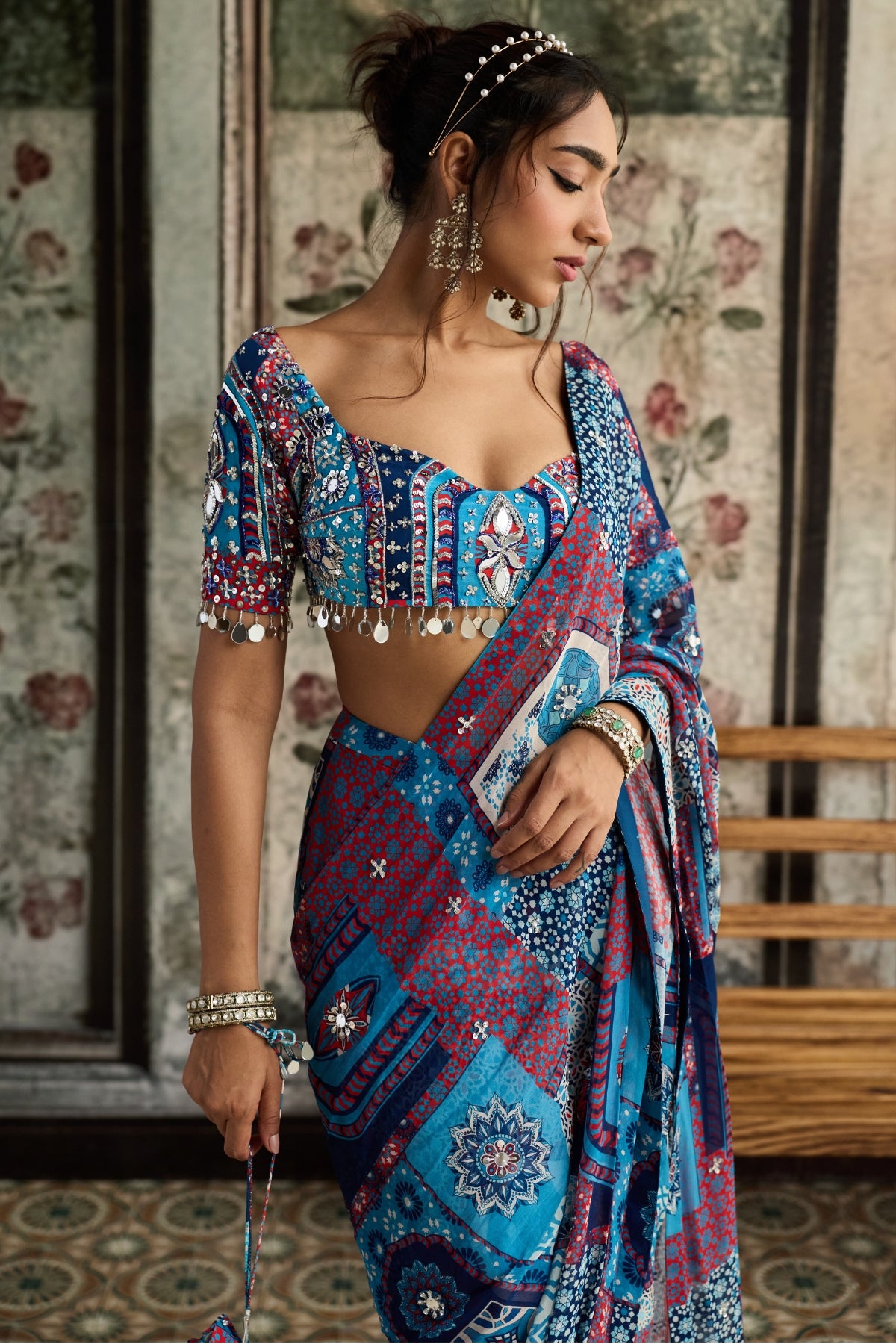 TEAL PRINT AND AND HIGHLIGHTED PRE-DRAPED CLASSIC SAREE SET