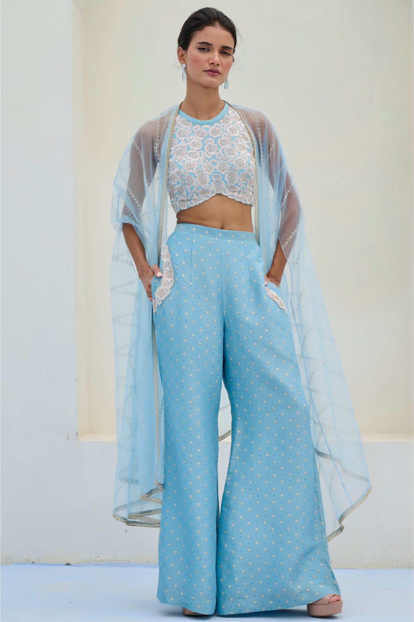 LARA CAPE SET