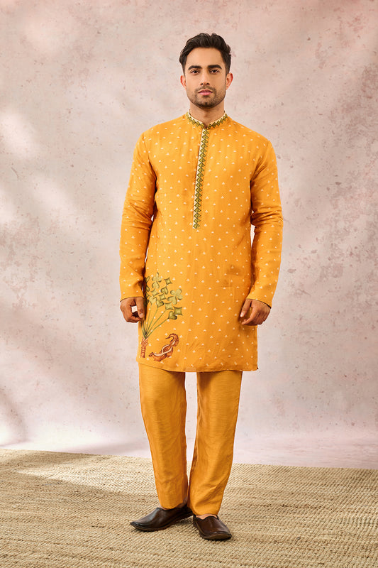 YELLOW SPADE BLOSSOM KURTA SET