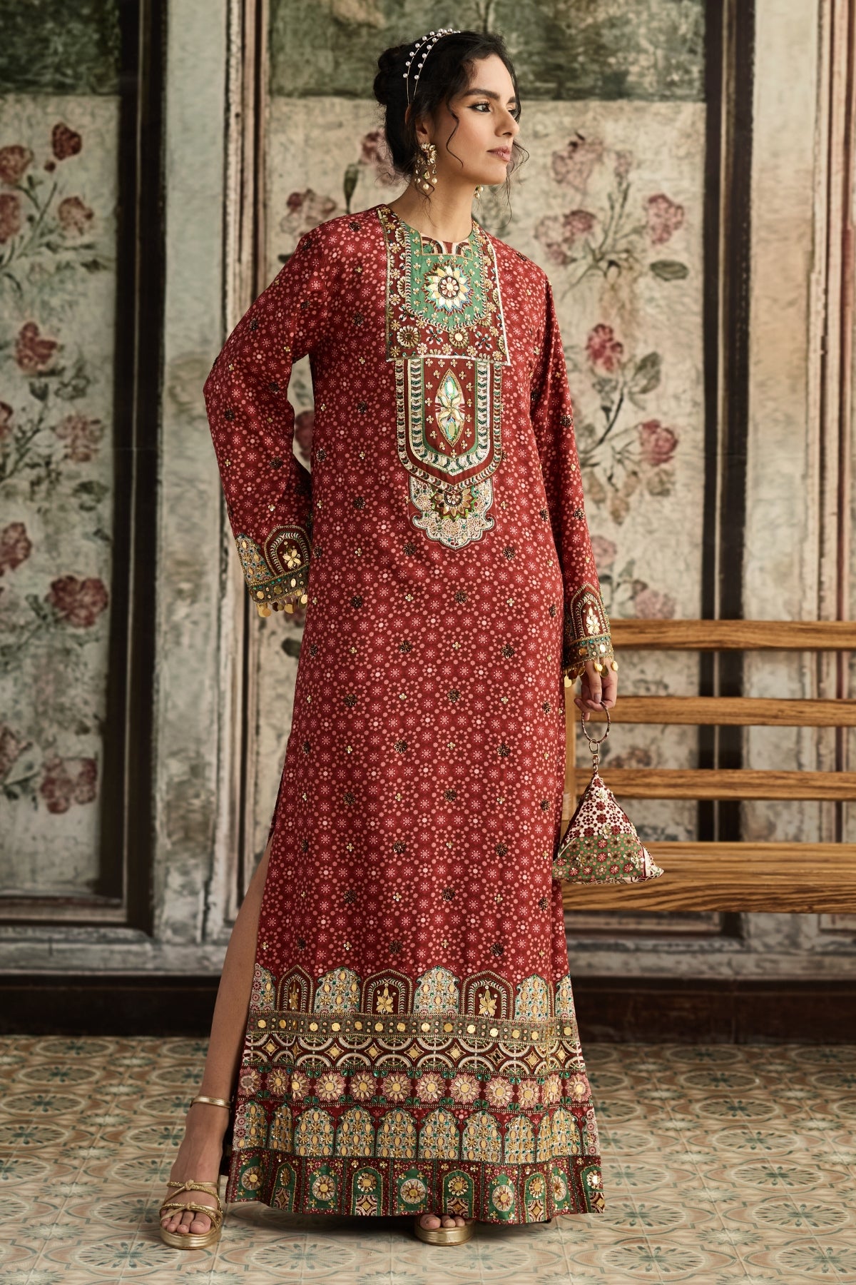 SAGE-MAROON PRINT AND HIGHLIGHTED KAFTAN