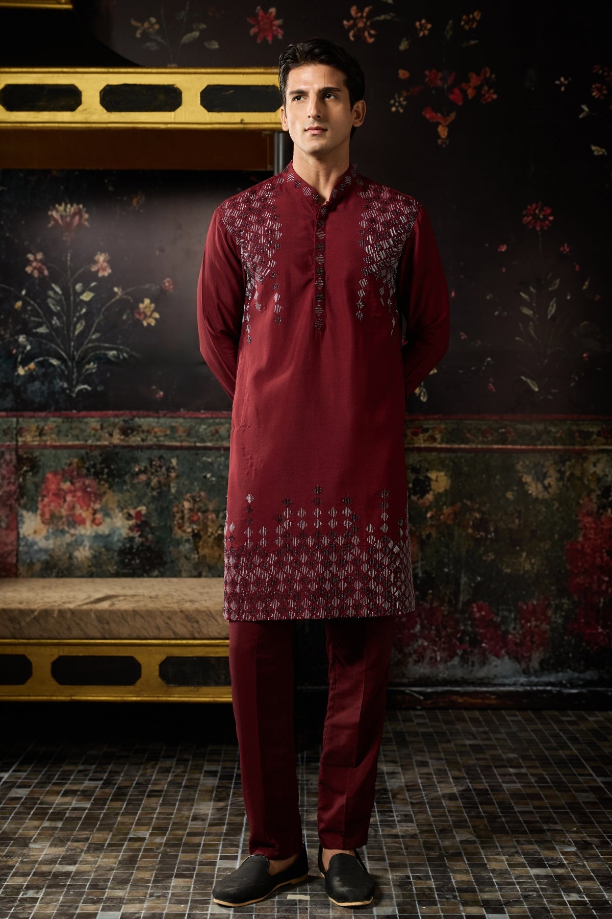 MAROON EMBROIDERED KURTA & PANTS