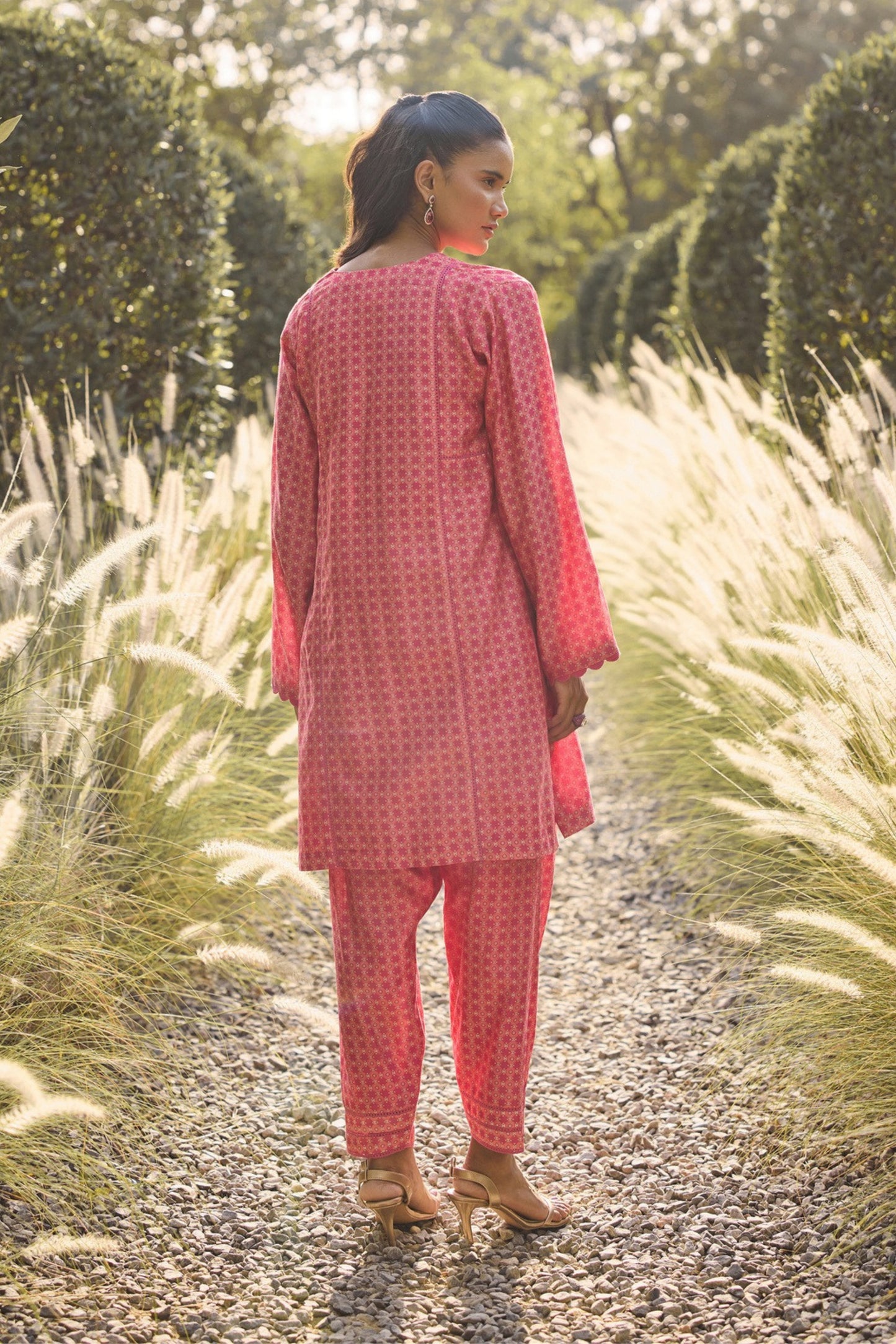 FUSCHIA GEOMETRIC PRINT
