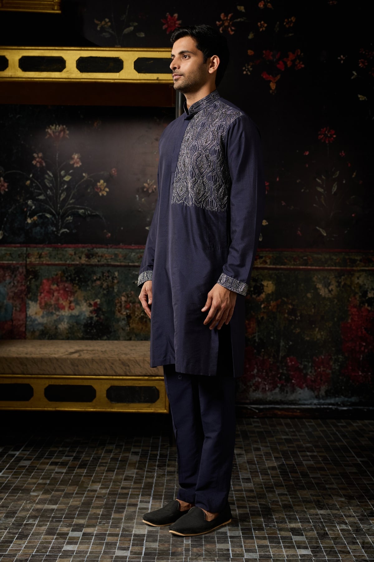 BLUE EMBROIDERED KURTA & PANTS