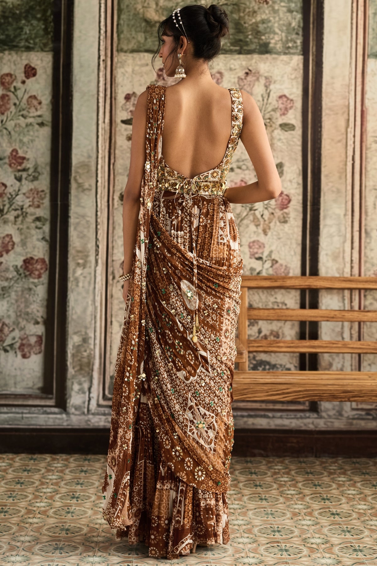 IVORY BUTTA PRINT AND HIGHLIGHTED SQUARE NECK BLOUSE WITH CARAMEL PRINT AND HIGHLIGHTED TIERED SKIRT SAREE SET