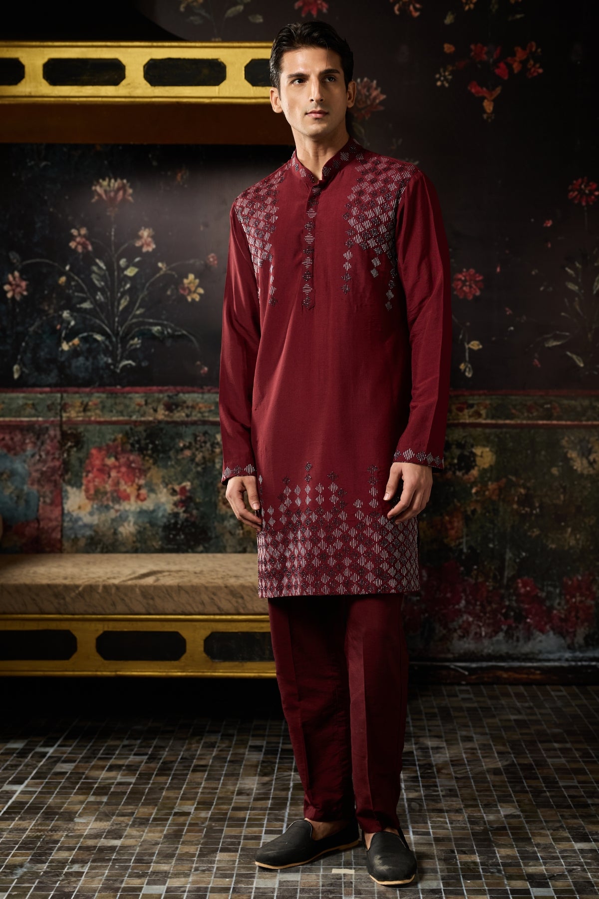 MAROON EMBROIDERED KURTA & PANTS