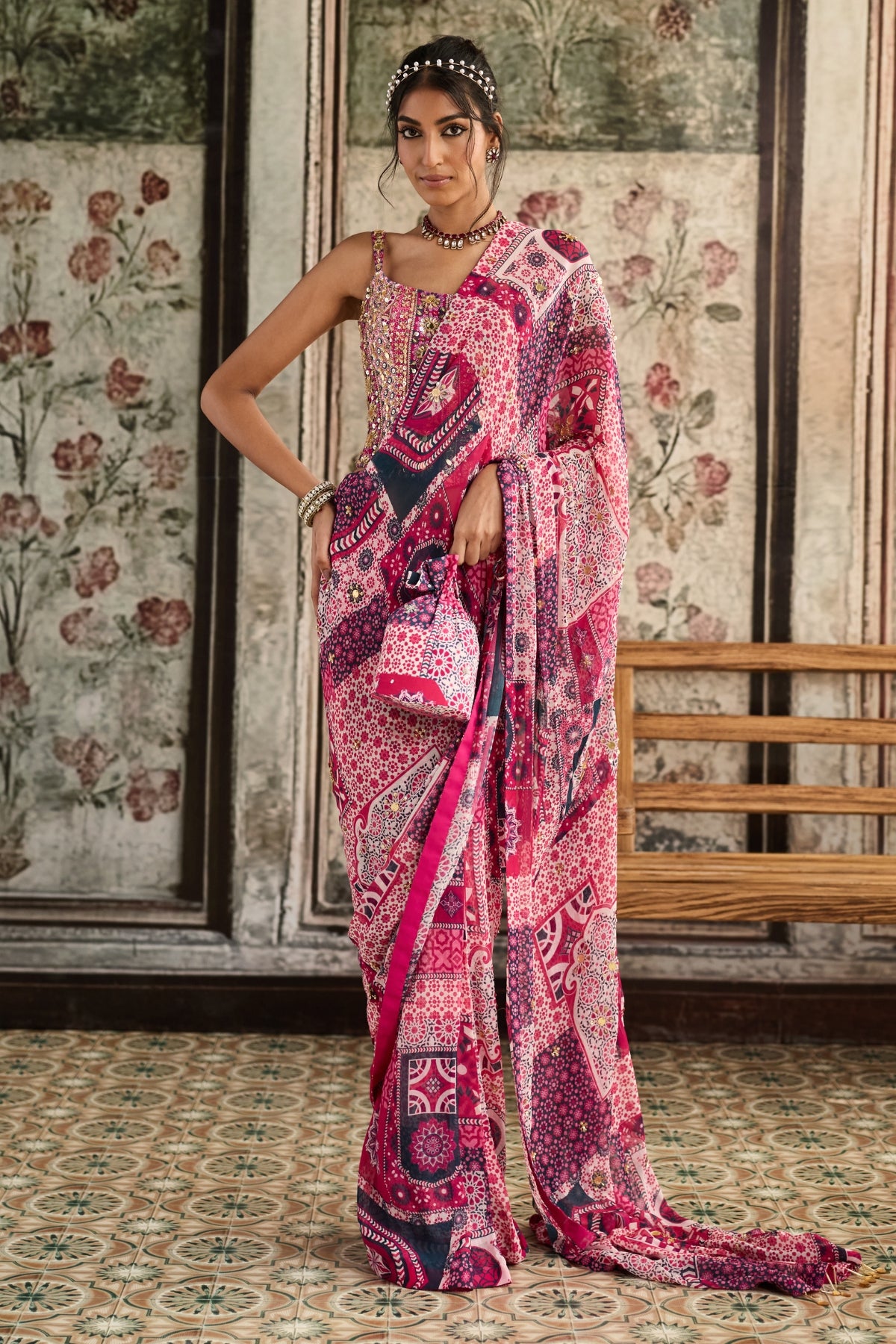 FUSCHIA PRINT AND HIGHLIGHTED CORSET BLOUSE PAIRED WITH PRE-DRAPED CLASSIC SAREE SET