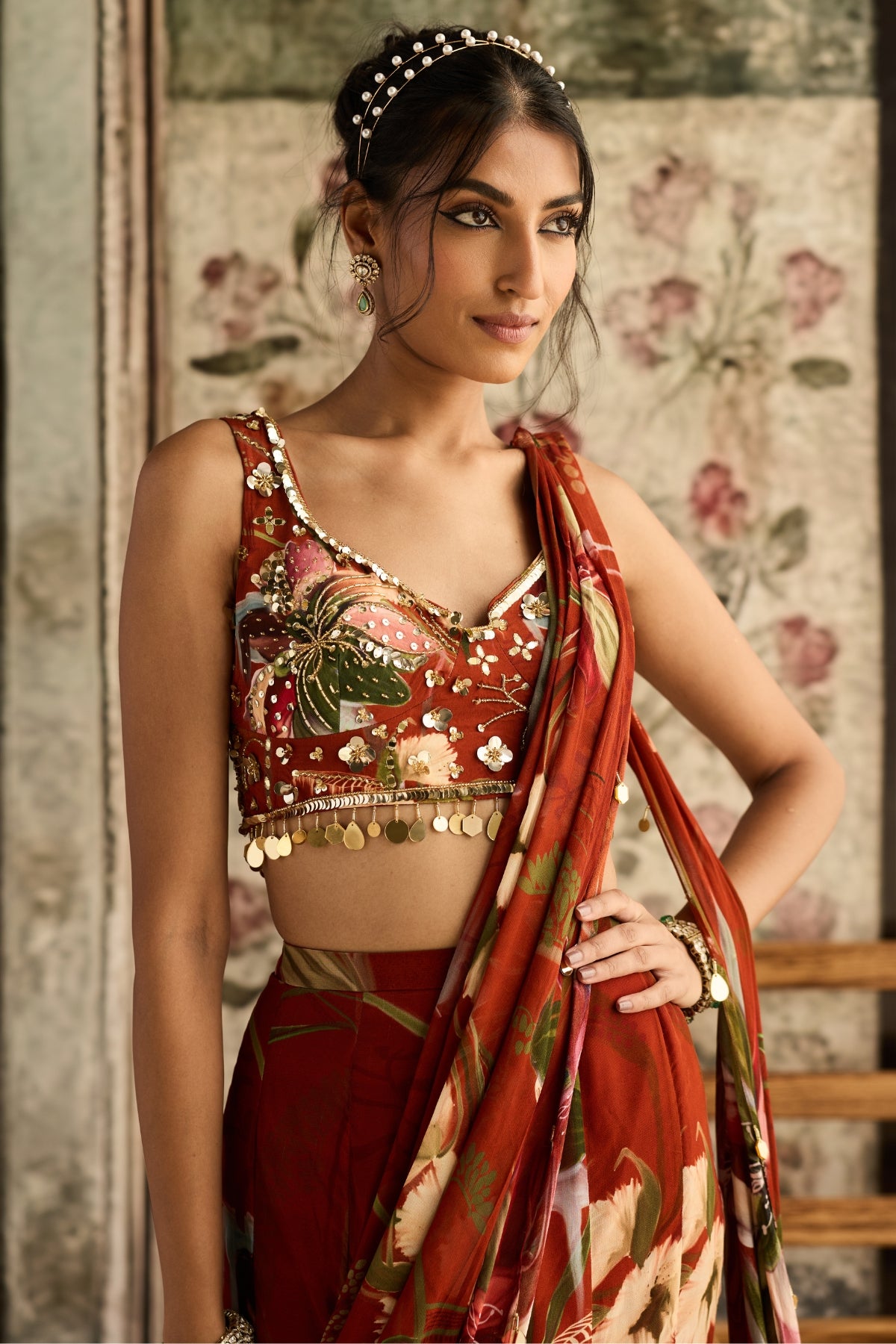 RUST FLORAL PRINT AND HIGHLIGHTED MERMAID SAREE SET