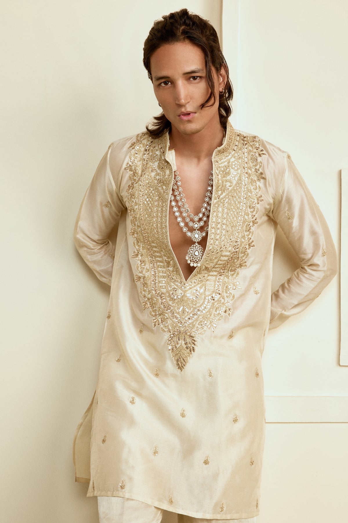 Pranav Kurta Set