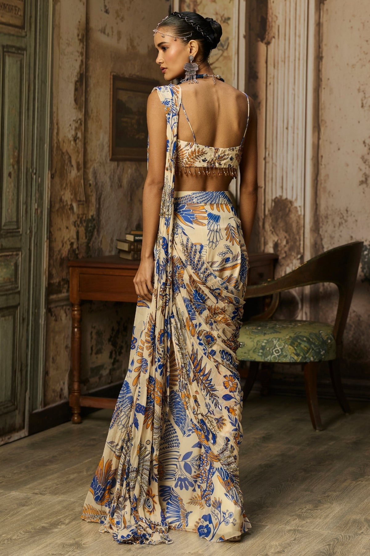 IVORY PRINTED AND HIGHLIGHTED SHARARA PANTS SAREE SET