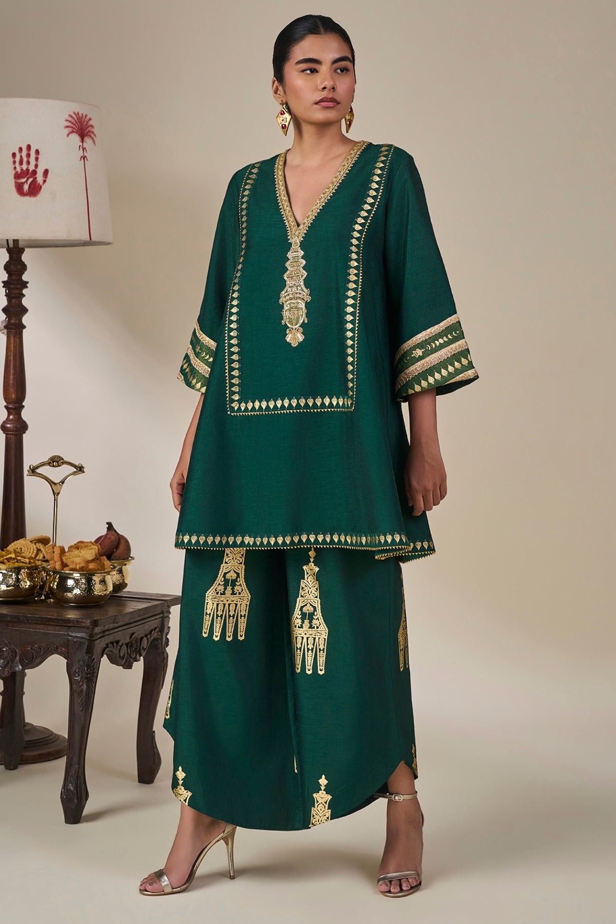 Green Kathakali Muse Kurta Set