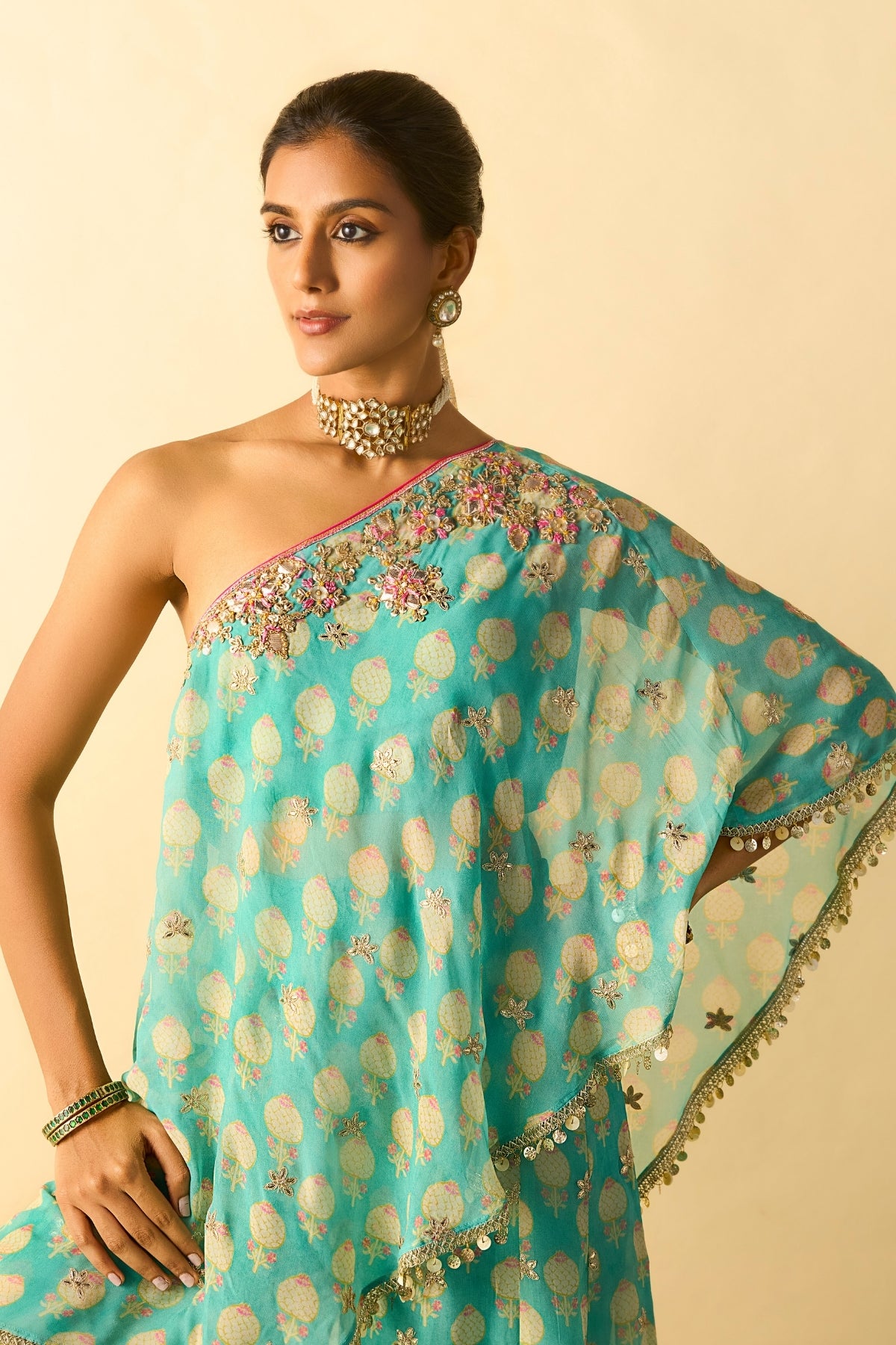 Chhavi one shoulder set