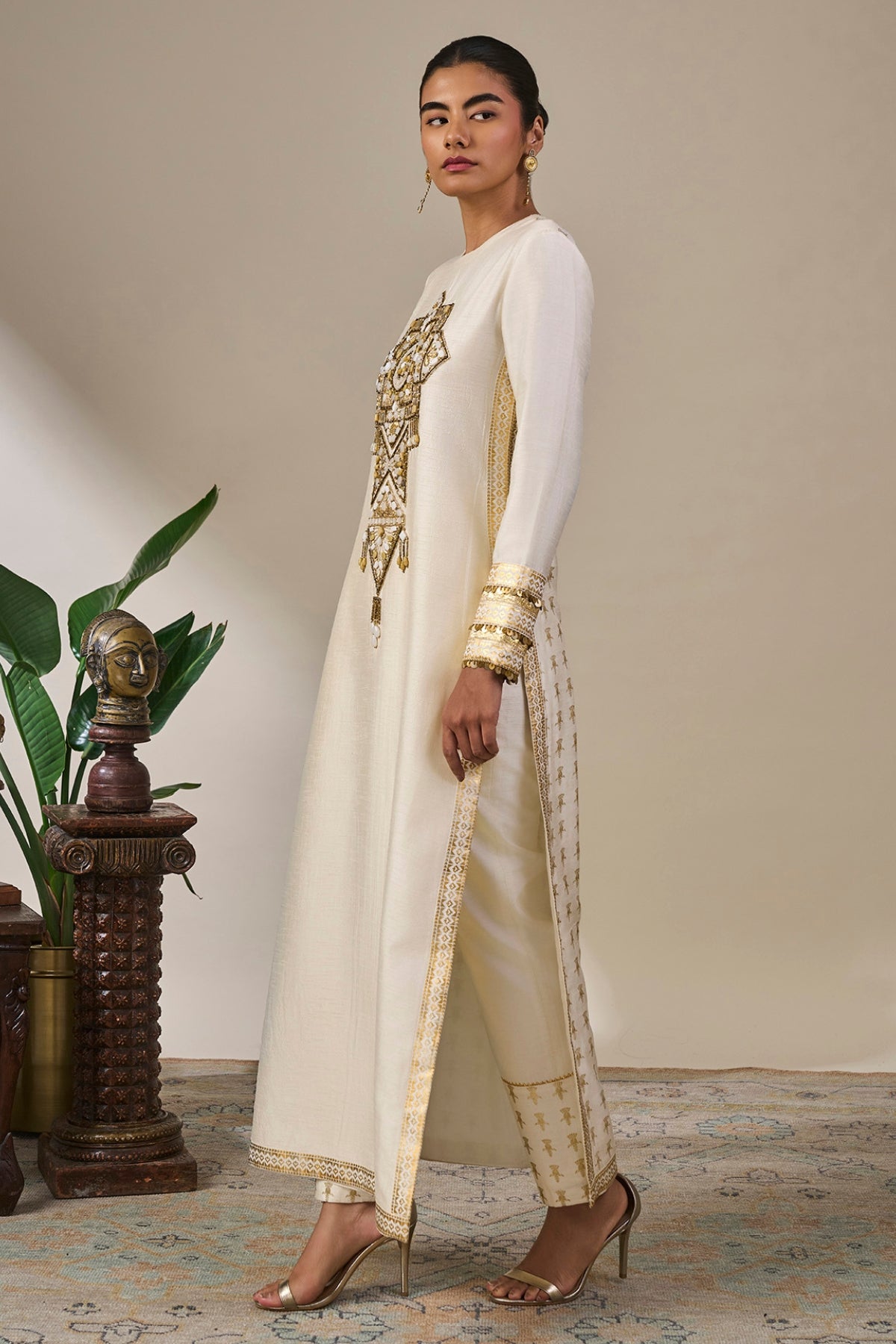 Ivory Anaar Chronicles Kurta Set
