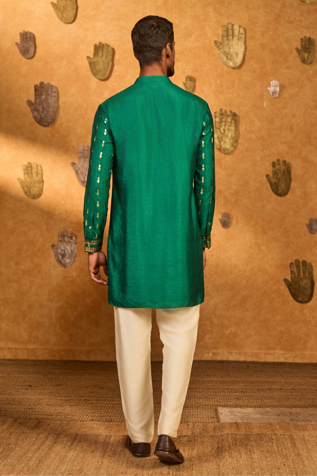 Green Totem Lines And Pot Kurta Set