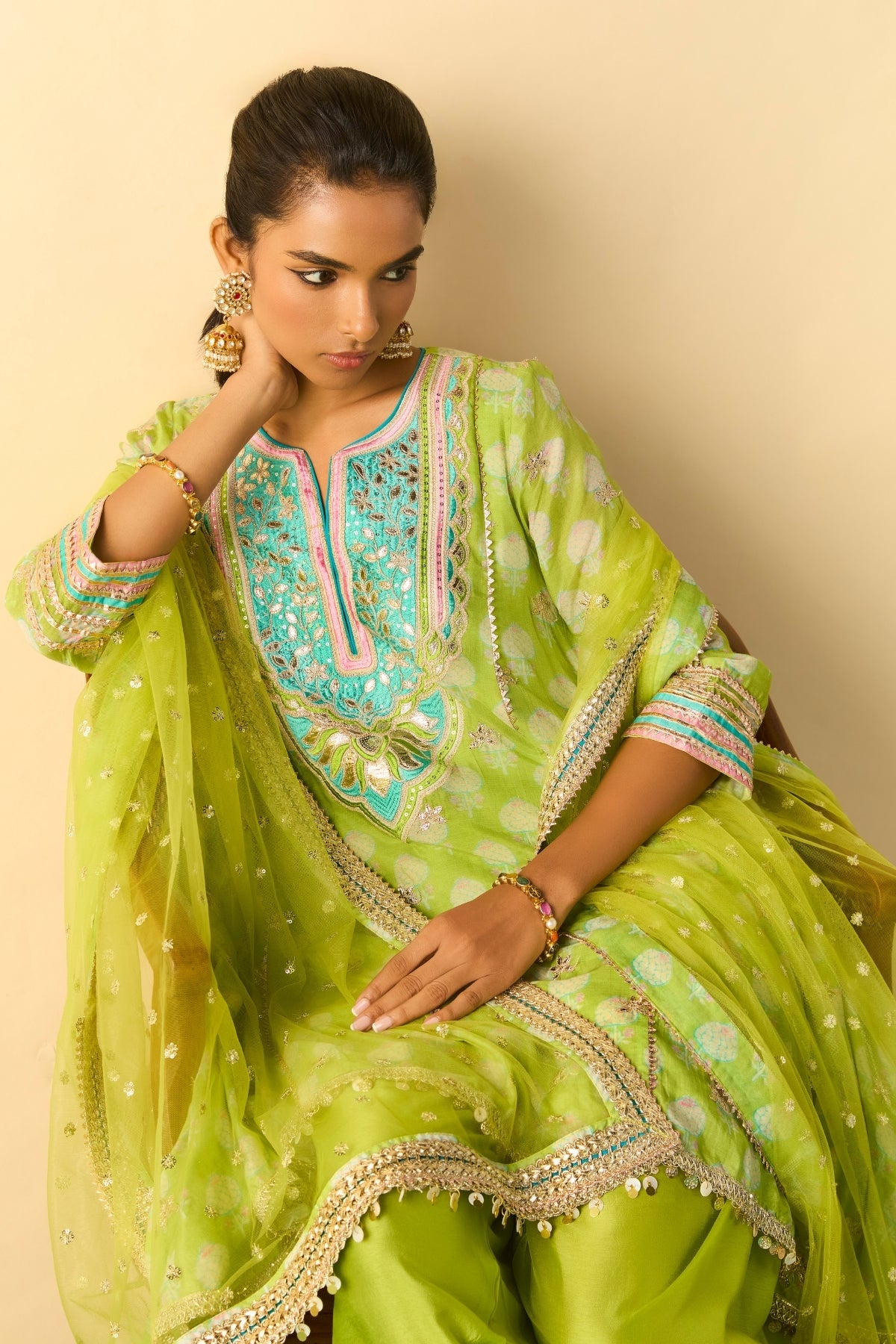 Anvi Farshi Set