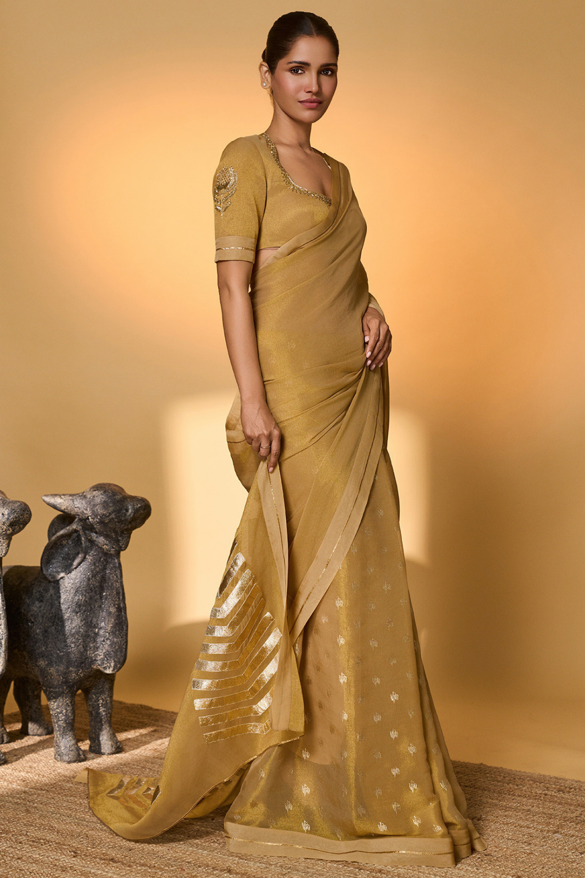 Gold Droopy Bloom Gota Saree