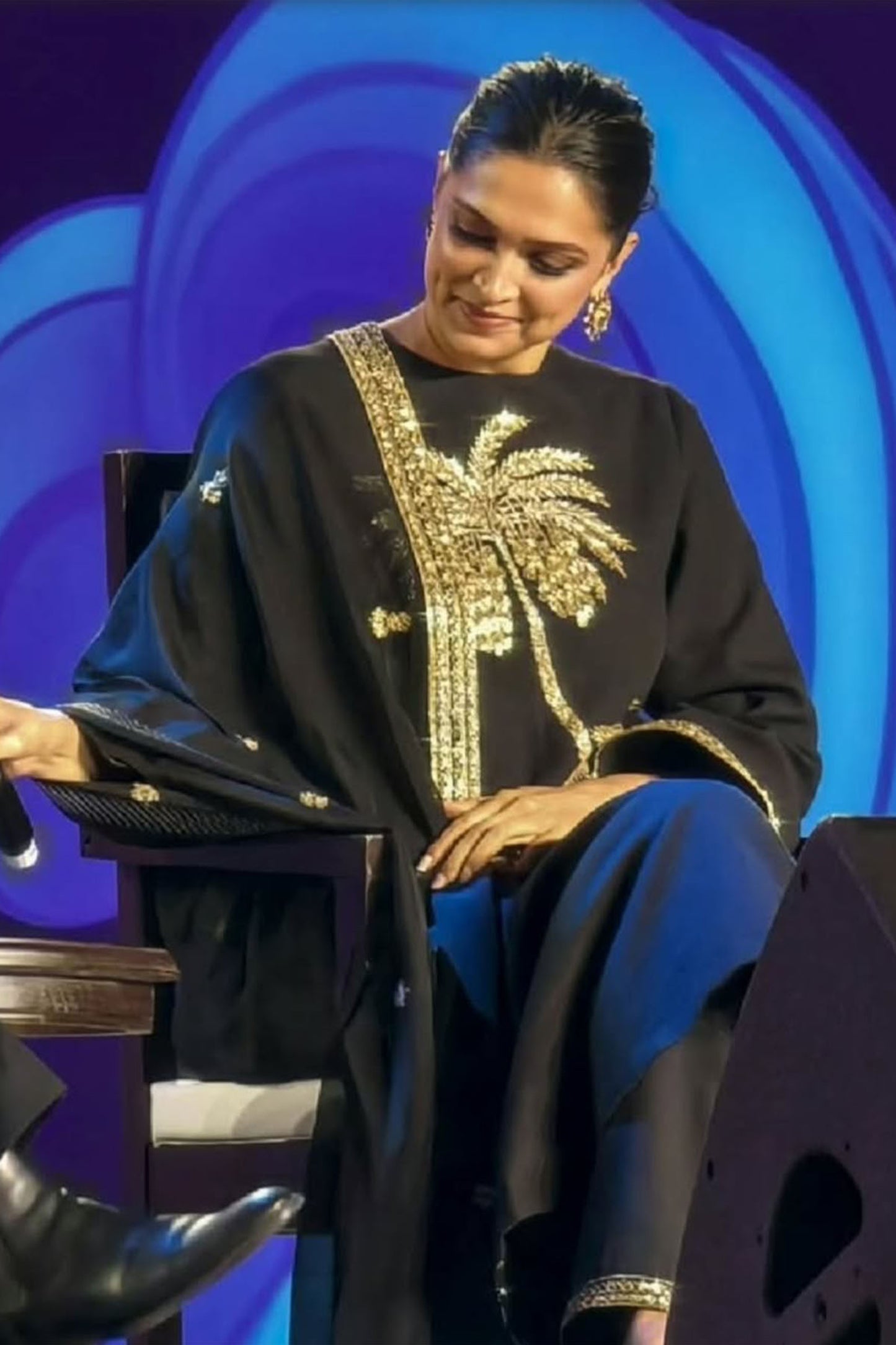 Deepika Padukone In The Chand Kinara kurta Set