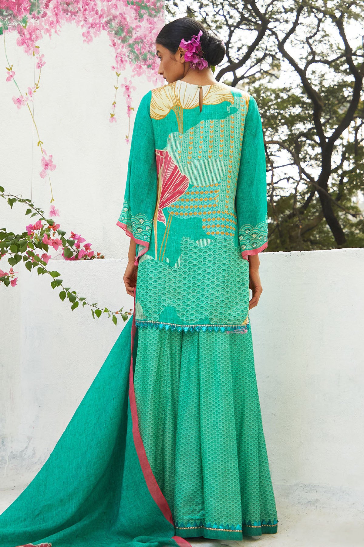 AQUA SHARARA SET