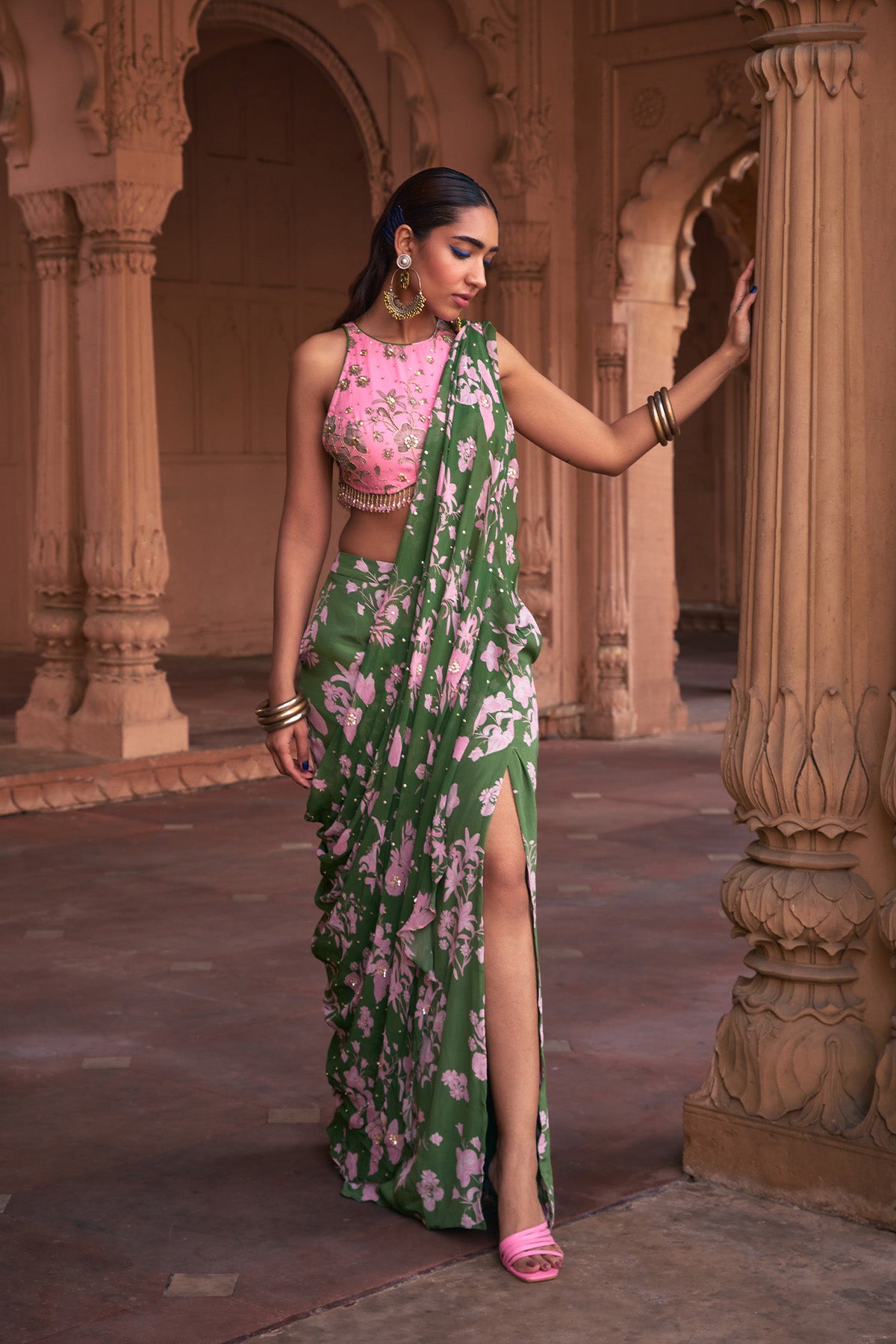 SAGE GREEN FLORAL PRINT & HIGHLIGHTED SAREE SET