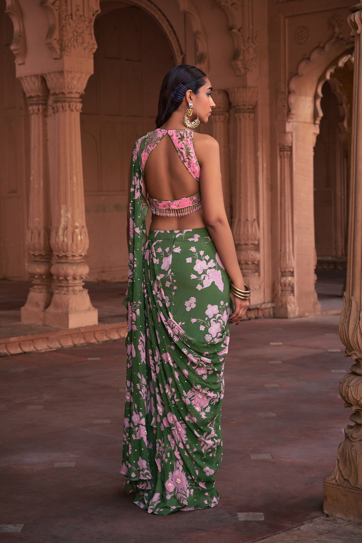 SAGE GREEN FLORAL PRINT & HIGHLIGHTED SAREE SET