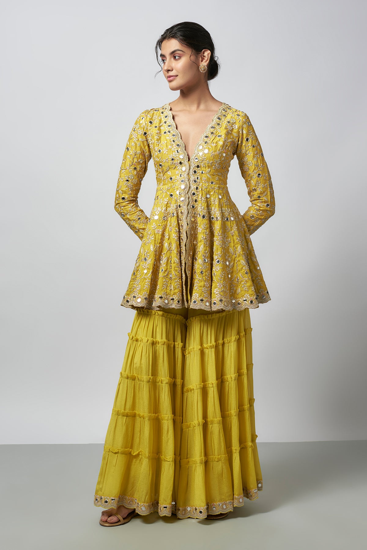 Zeya Sharara Set