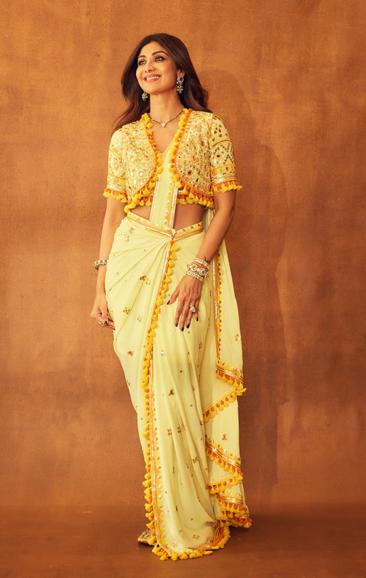 Shilpa Shetty Saree With Bandi.