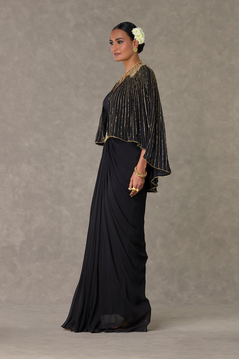 "Black 'Neel-Kamal' Cape Set