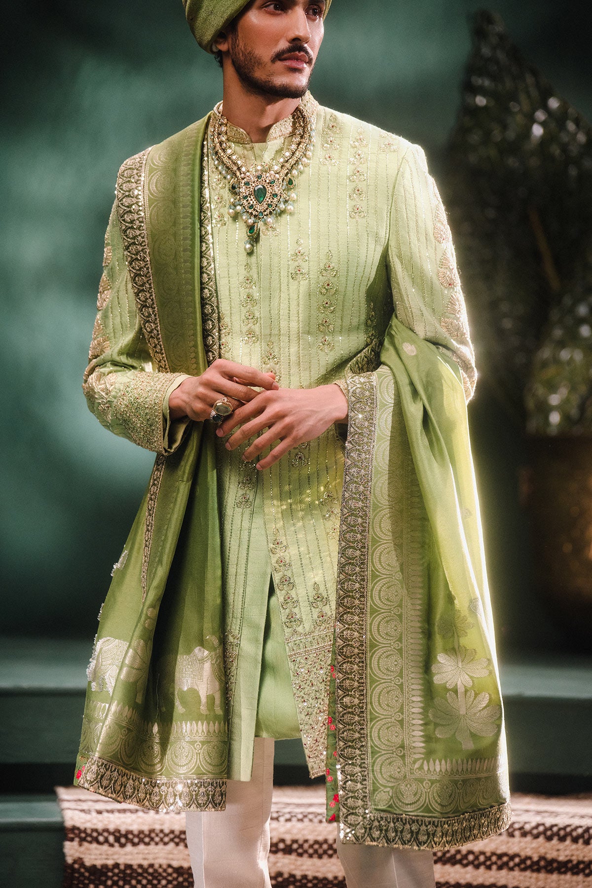 THE PISTA BARFI RAJA KOTI SET