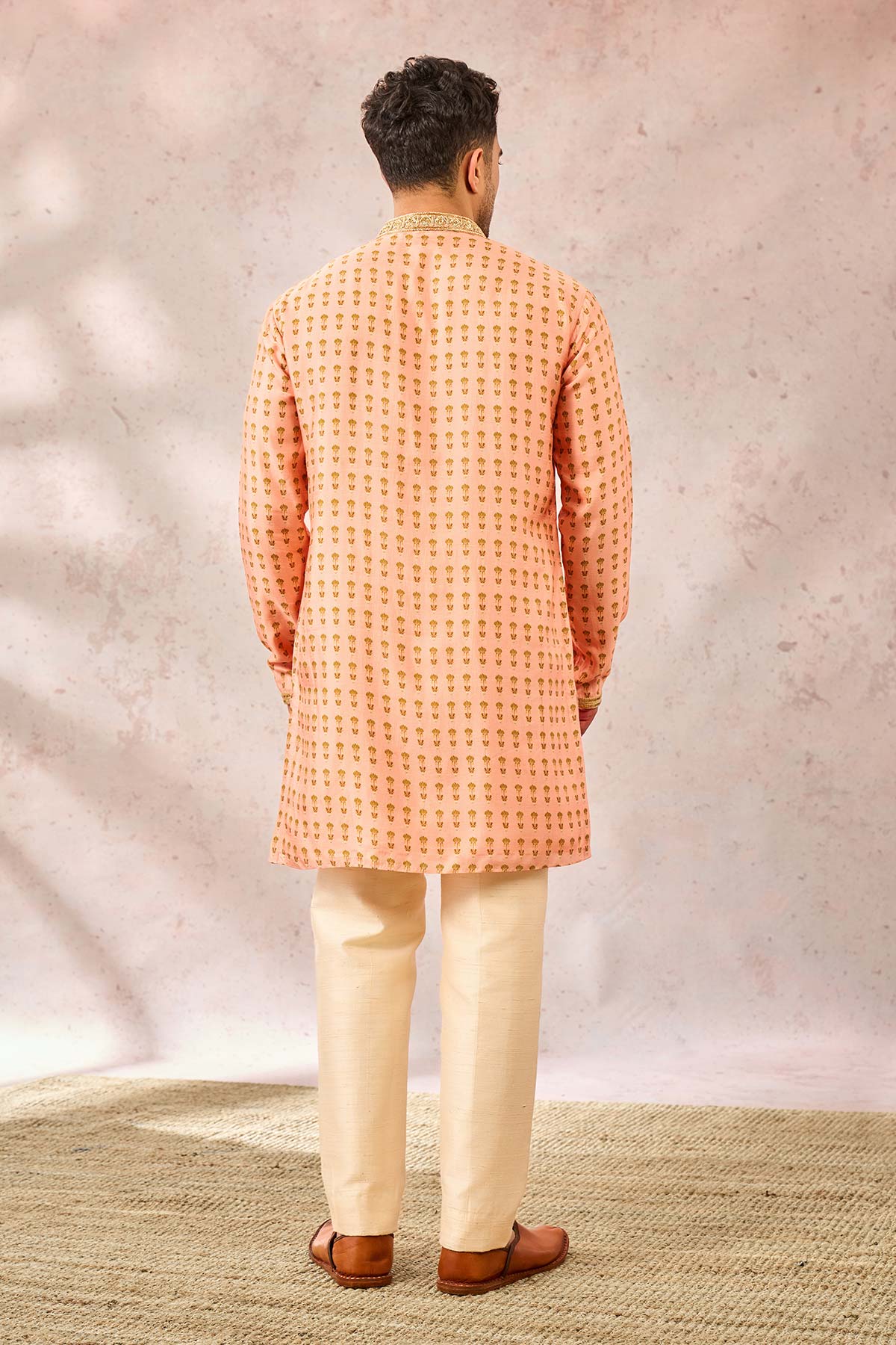THE AGRA PETHA KURTA
