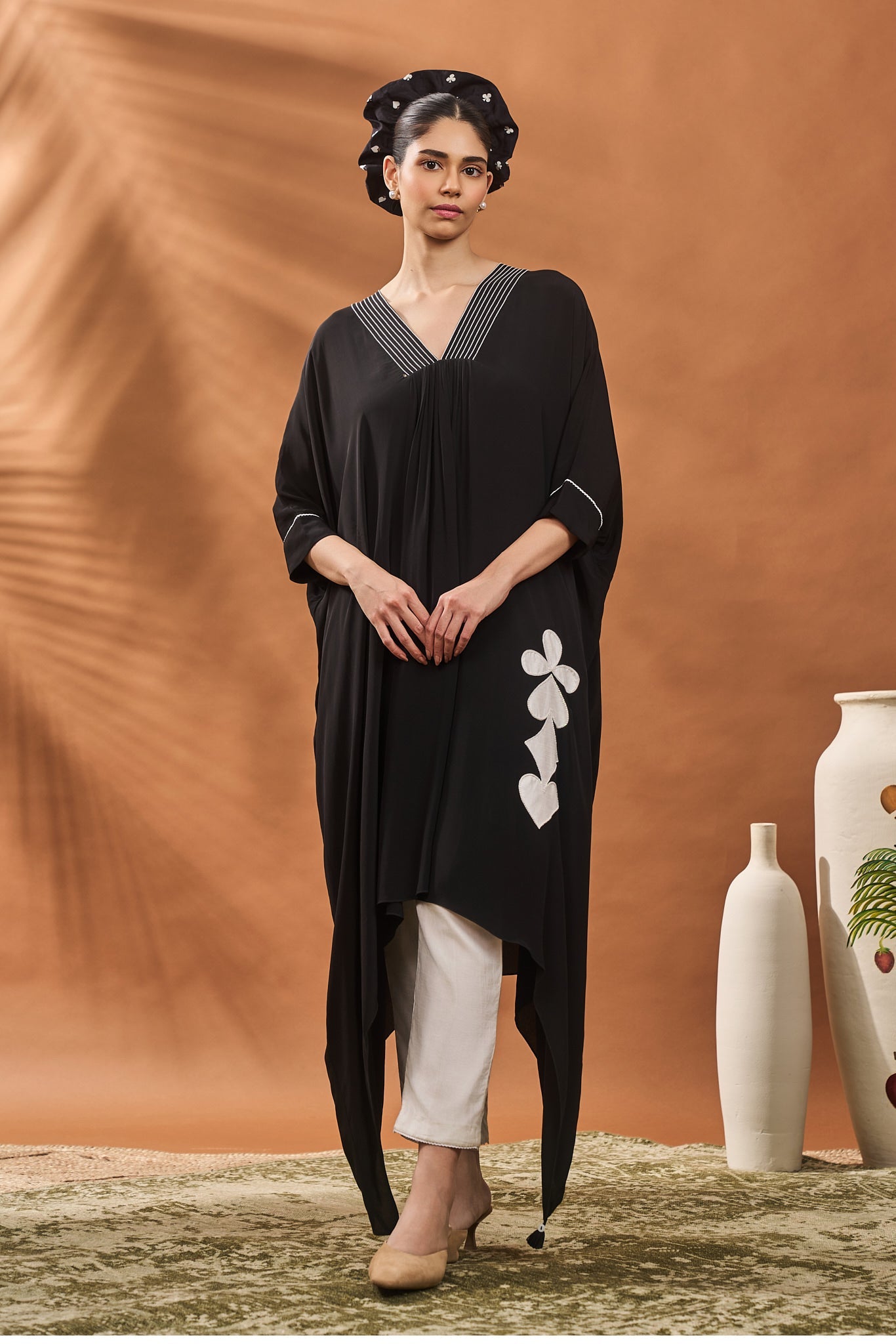 BLACK ALL FOURS TUNIC SET