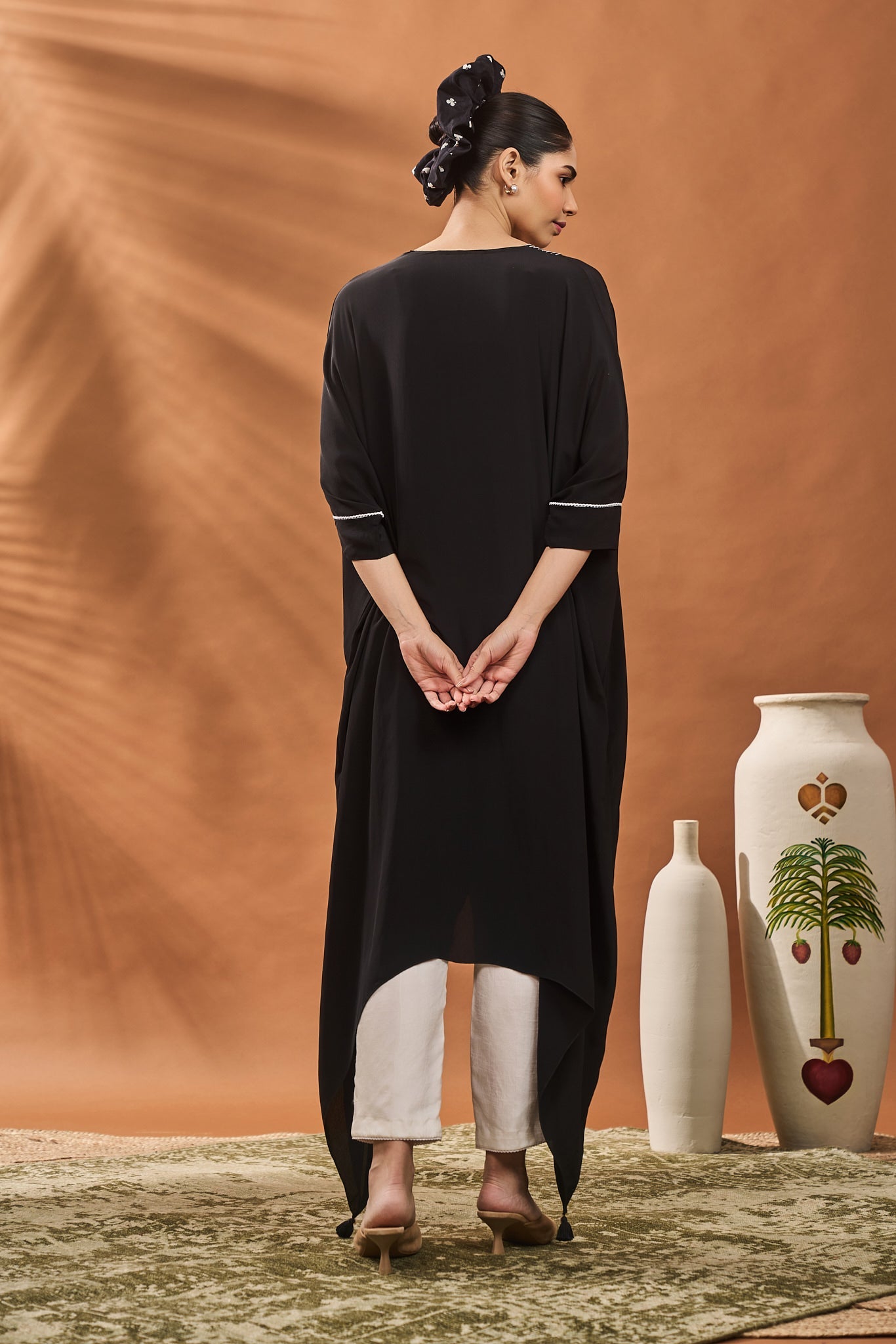 BLACK ALL FOURS TUNIC SET