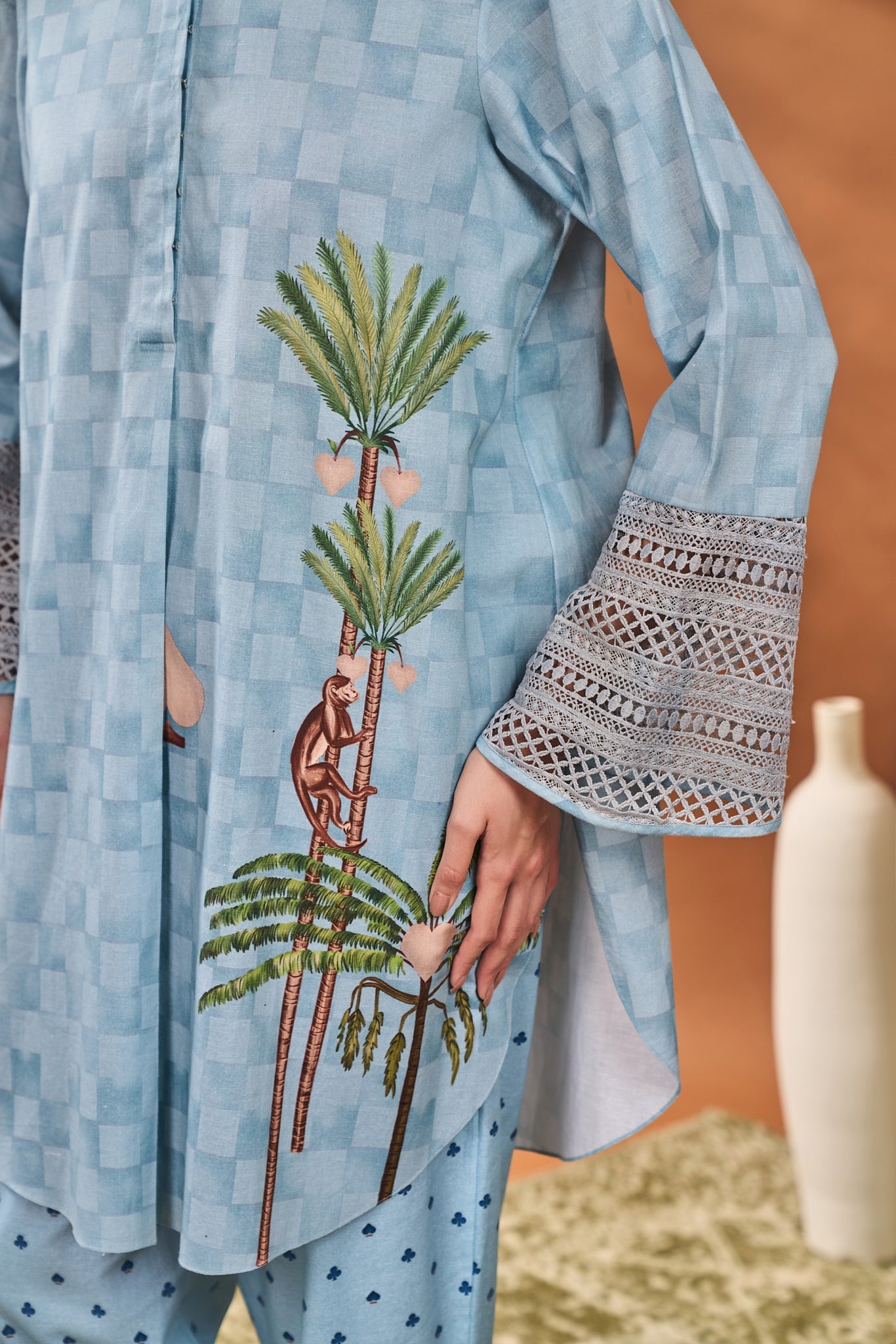 BLUE BLOOMING BOARD TUNIC SET