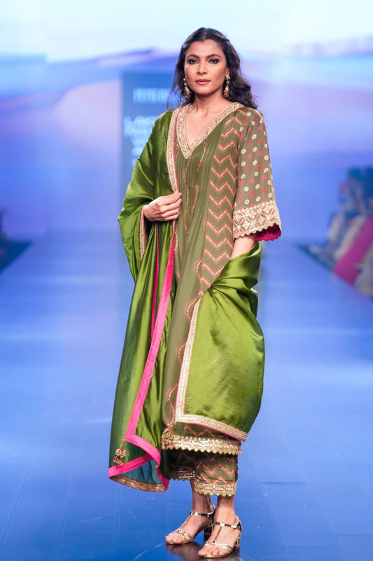 Classic V Neck Anarkali Kurta Set
