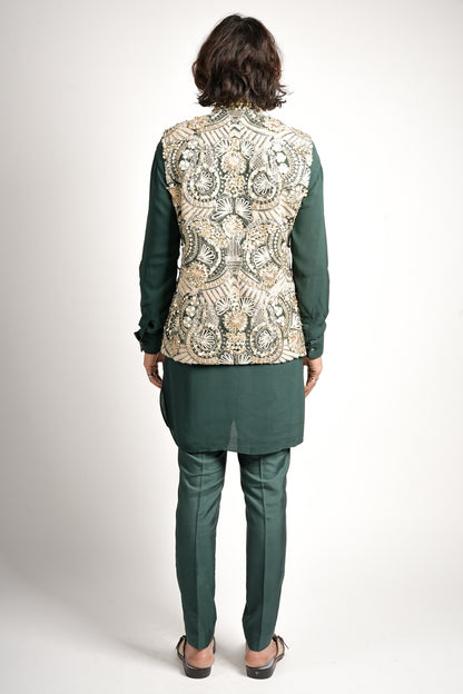 Zayan Embellished Bundi