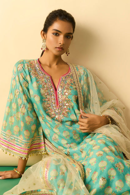 Dwiti Kurta Set