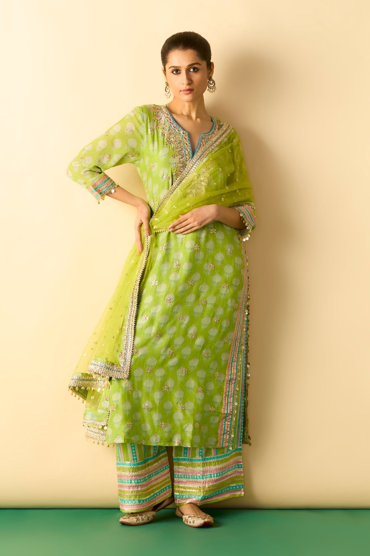 Dwiti Kurta Set