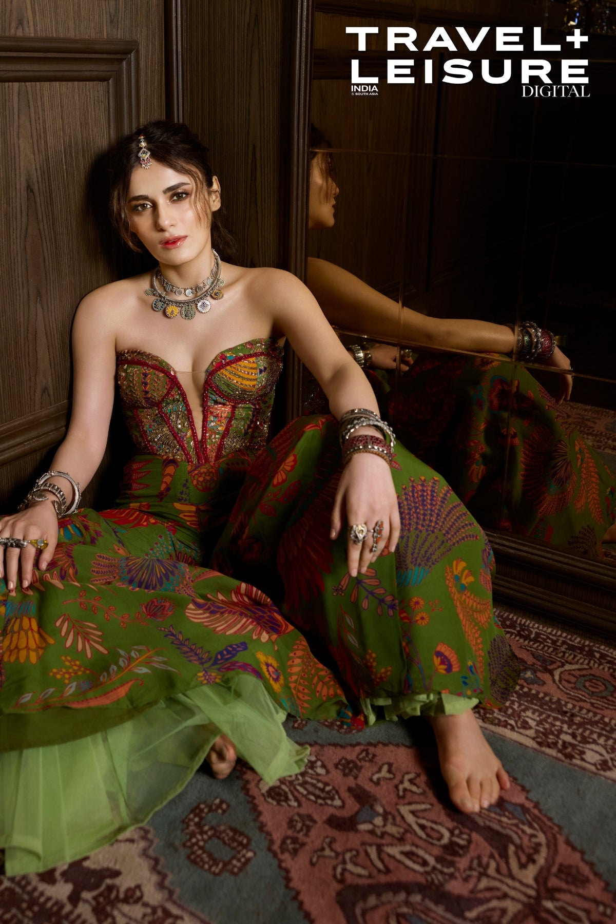 RADHIKA MADAN IN PEAR GREEN PRINTED HIGHLIGHTED BELL BOTTOM PANTS SET (Copy)