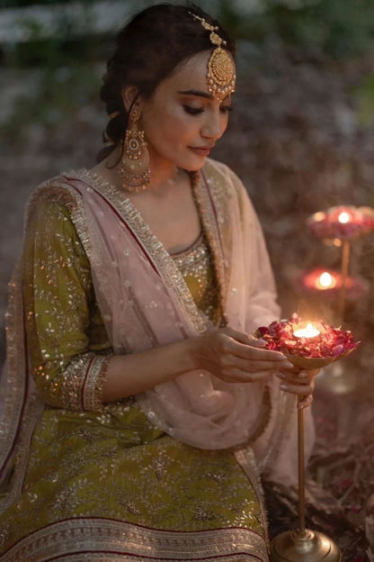 Surbhi Jyoti in Surbhi Salwar Set