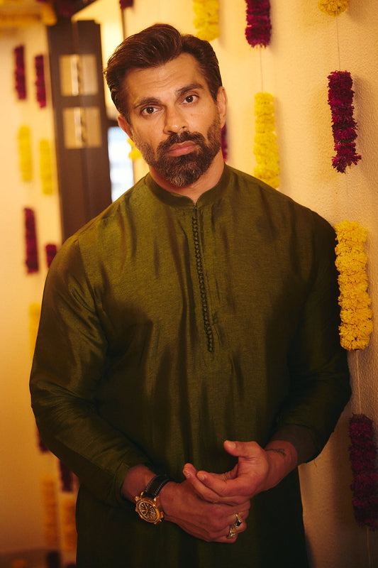 Karan Singh Grover in Farid Kurta Set