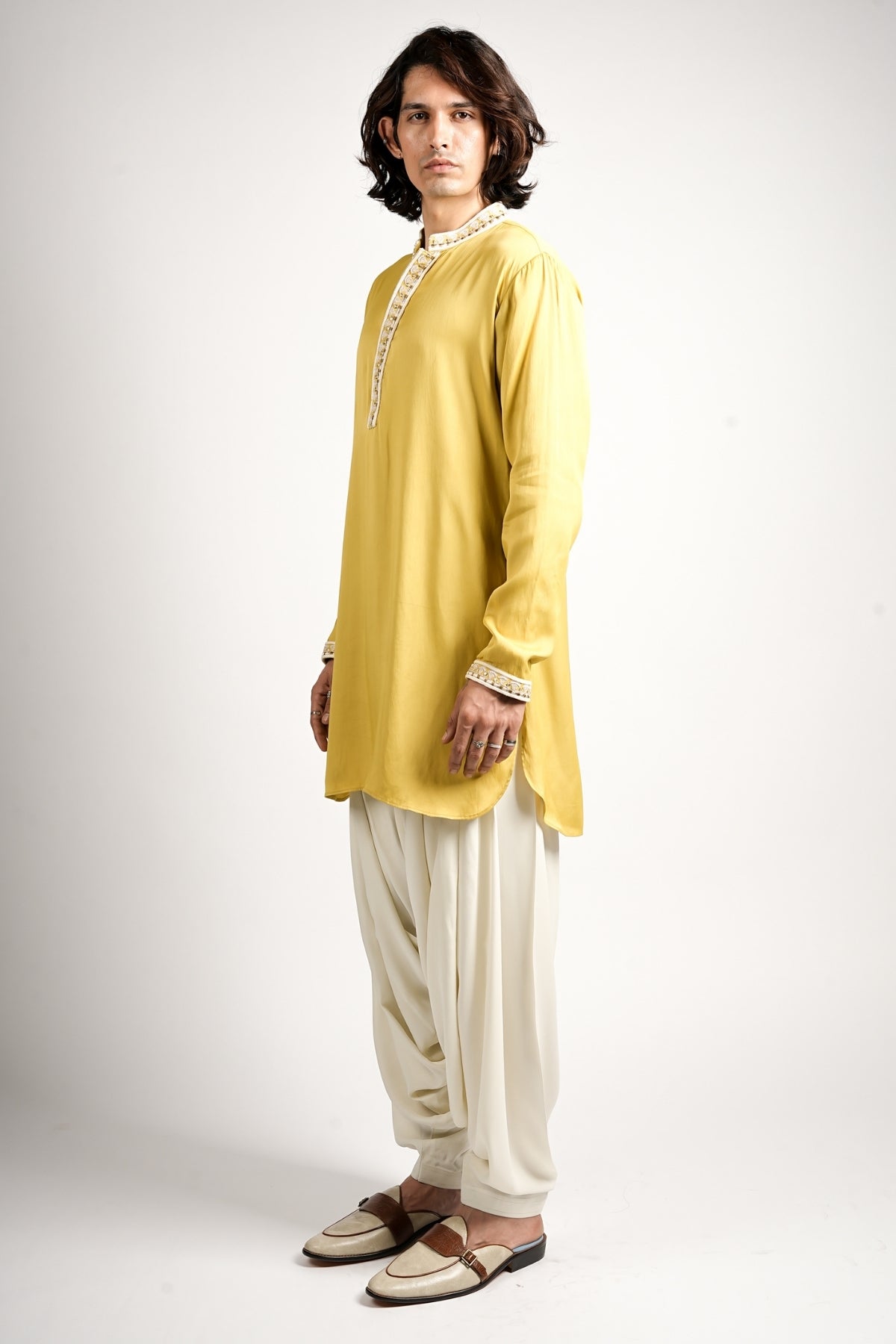Arav Kurta Set