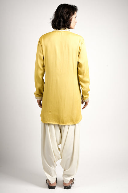 Arav Kurta Set
