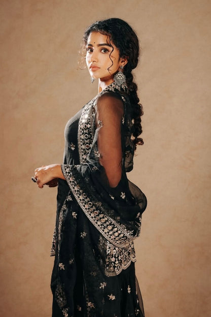 Anupama Parameswaran in Yukta Sharara Set