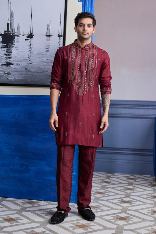 MAROON EMBOIDERED KURTA WITH PANTS