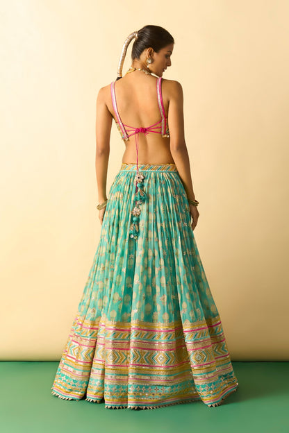Mannat lehenga set