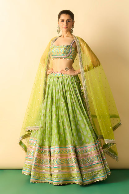 Mannat lehenga set