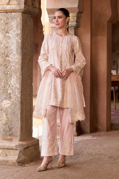 Saboor - Pink Short A-line Kurta With Straight Pants And Dupatta