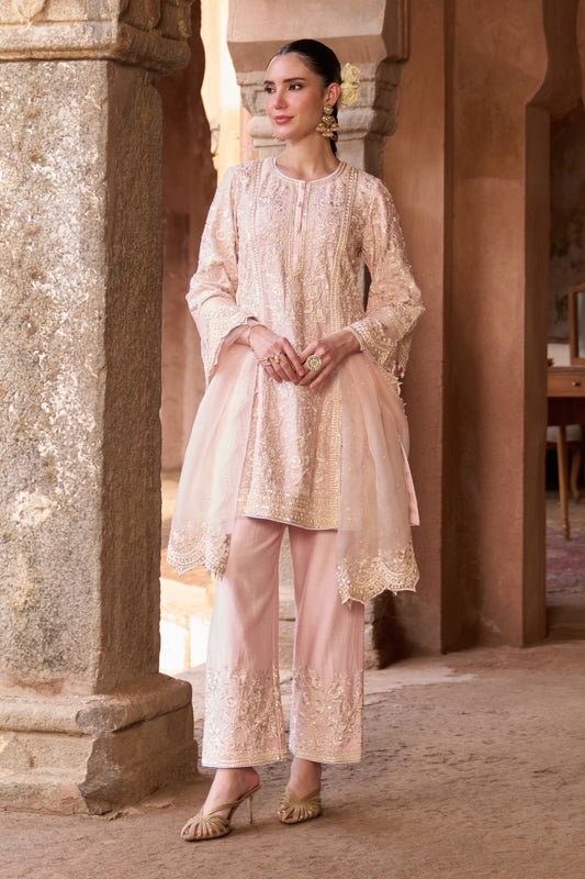 Saboor - Pink Short A-line Kurta With Straight Pants And Dupatta
