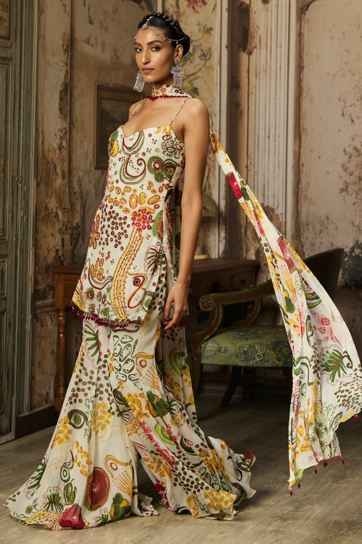 IVORY PRINT AND HIGHLIGHTED KURTI SET