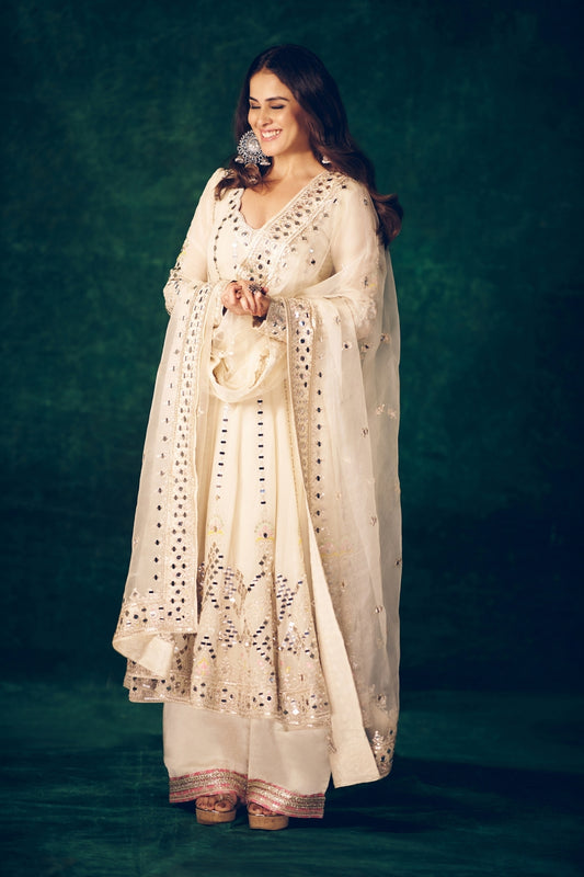 Genelia in Cheshtha Anarkali Set