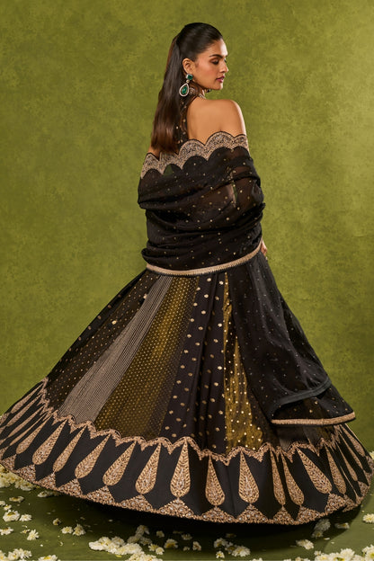 NANDANA LEHENGA